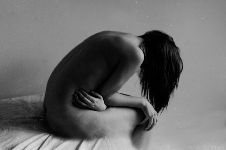 Pic. Source: "MONOMANIA" by MenervaTau @Deviantart.com