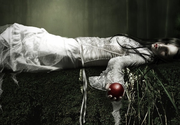 Pic. Source: "Self Inflicted" by VacuumSlayer @Deviantart.com