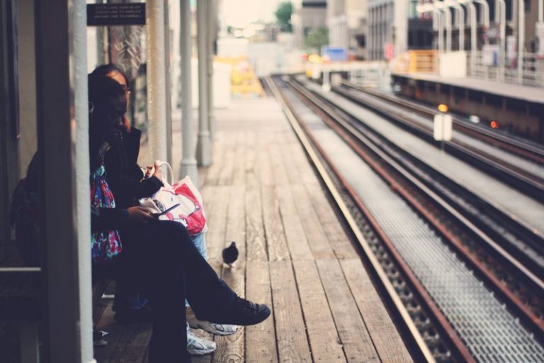 Pic. Source: "Waiting" by T0x1c d0lly @Deviantart.com