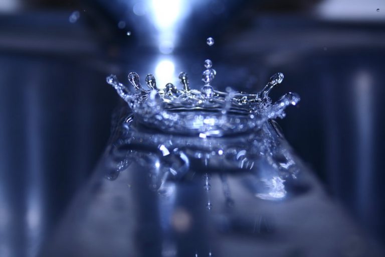 Pic. Source: "the crown of water" by dantomas @Deviantart.com