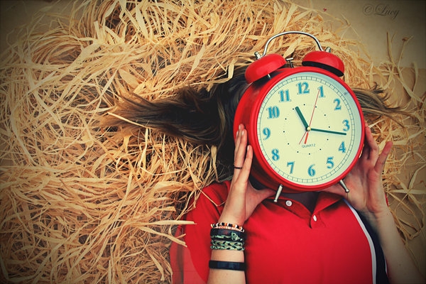 Pic.Source: "my wasted time" by_evalovinlucy @deviantart.com