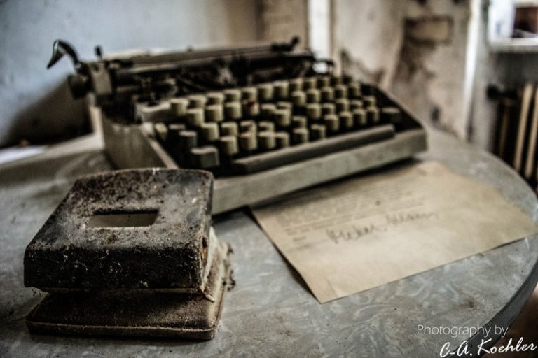 Pic.Source: "office" by cirell100 @deviantart.com