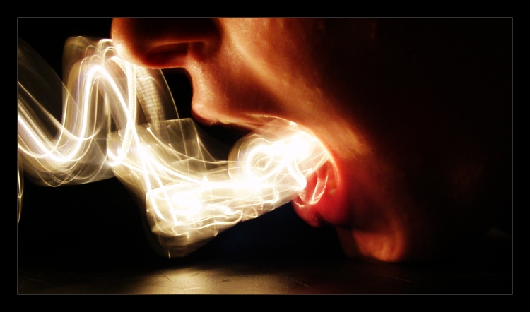 Pic.Soruce: "Silence" by screaminsilence @deviantart.com